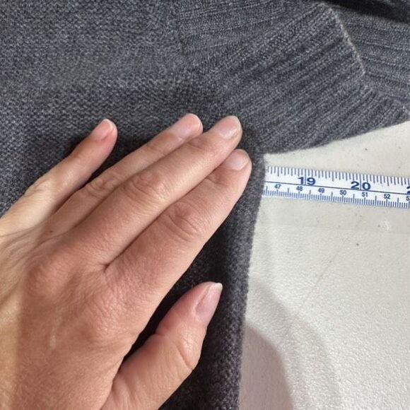 Y2K‎ Velvet by Graham & Spencer Cashmere Short Sleeve Gray Tunic Sweater Small - Picture 7 of 9